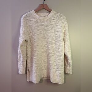 Women’s Maison Jules cream popcorn boucle long sleeve fuzzy crew neck sweater M